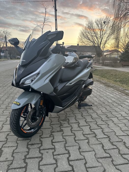 Honda Forza 350, 2023 unic proprietar de nou