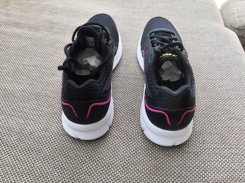 Женски маратонки Asics