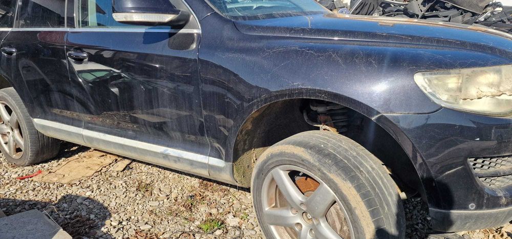 Dezmembrez Volkswagen Touareg facelift 3.0D 2007