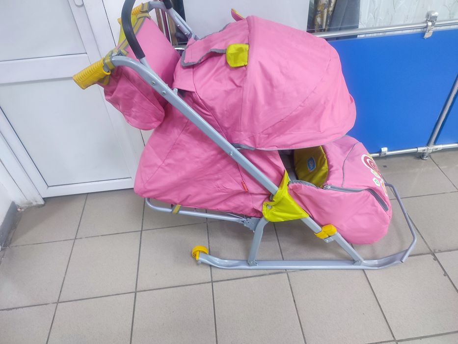 Санки Ника  новые