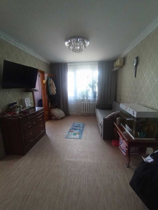 Продам 4-х комнатную квартиру