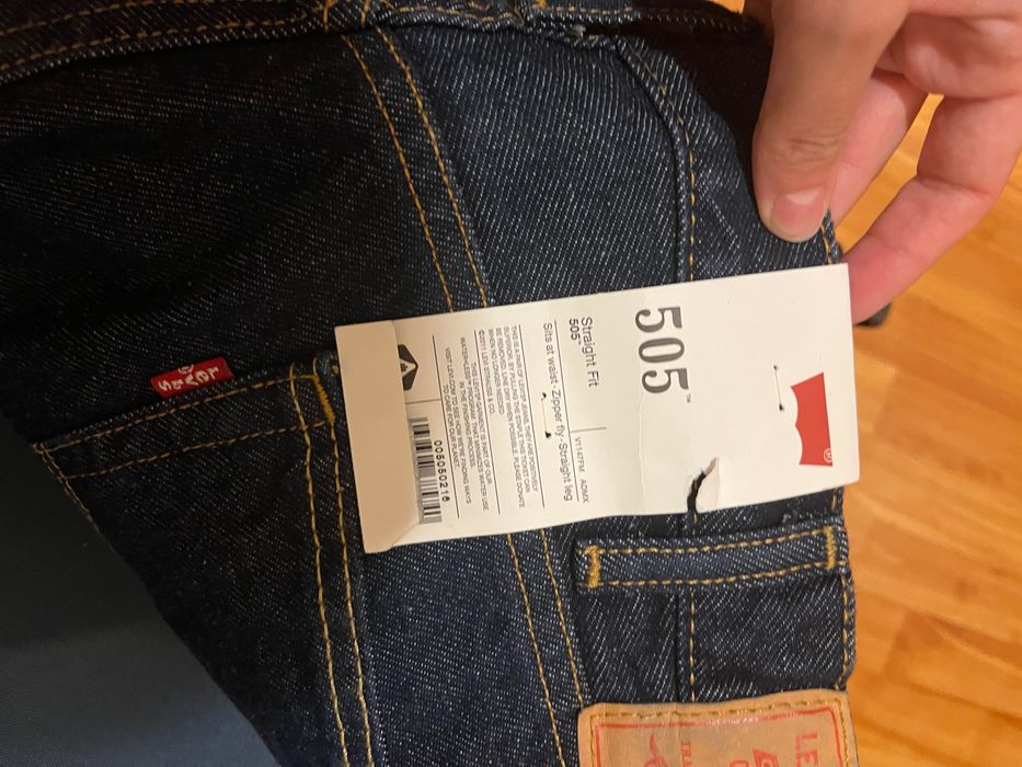 Blugi Levi’s noi  40x32