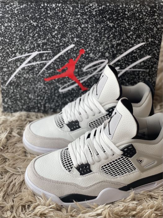 Jordan 4 Retro Military Black Air 1 Max  Nike SB