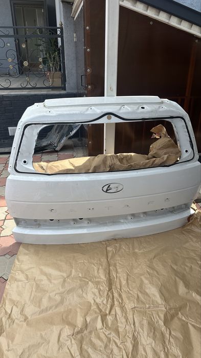 Крышка багажника Santa fe