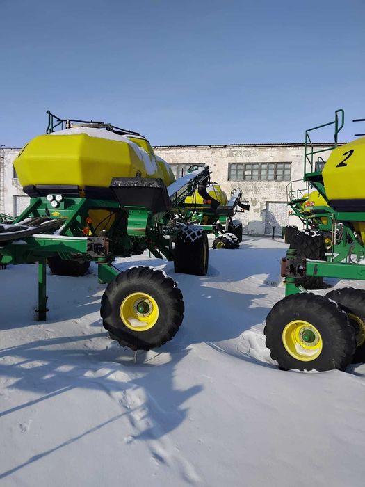 Продам посевной комплекс John Deere 1830