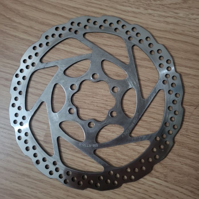 Продам велозапчасти