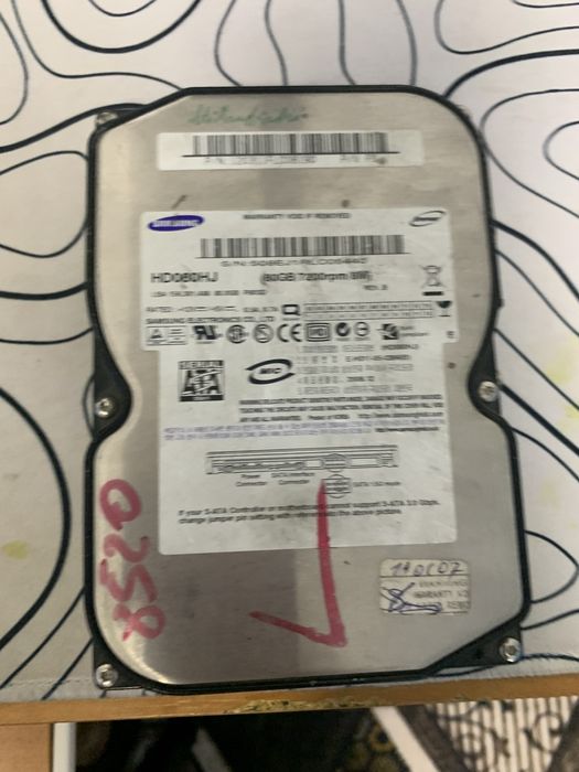 Vand piese de calculator