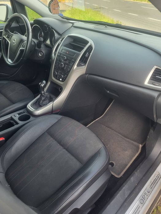 Opel astra J 2.0 170 cp