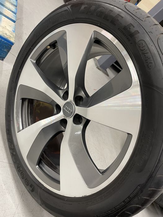 Jante Originale Audi Q7 Q8 SQ7 SQ8 R21 Goodyear 2021 70%