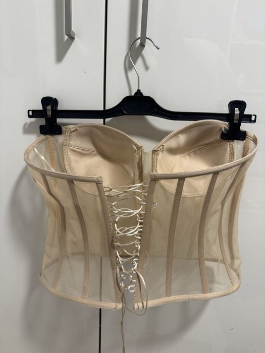 Корсети мерен и бежов 42 размер M