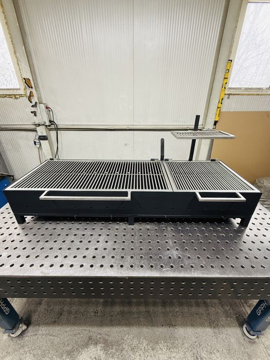 Gratar 1500x500 cu grill-uri de inox