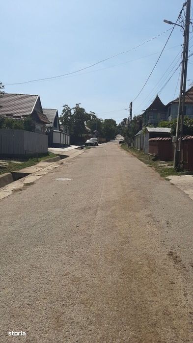 PROPRIETAR-Vand casa cu teren Lapos  (Darmanesti)