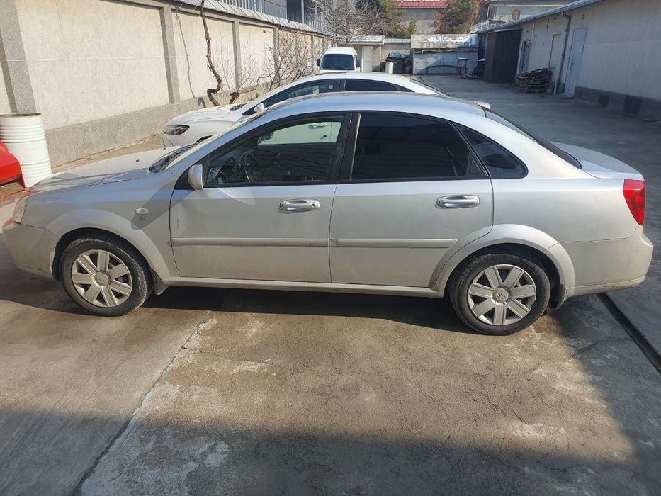 Лаччетти 2013 сотилади