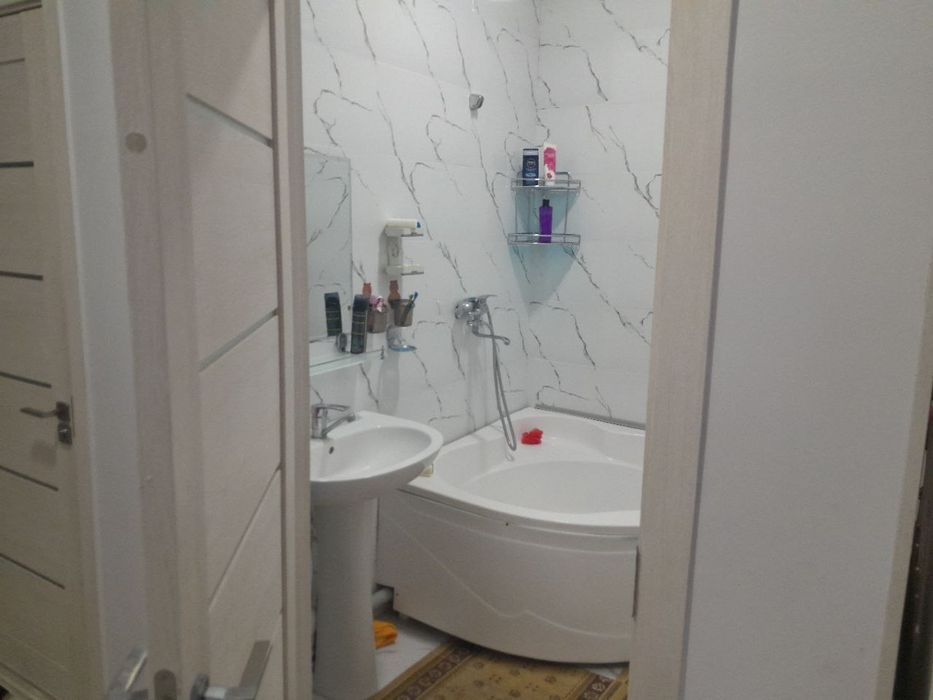 Yangi qurilgan kvartira sotilmoqda