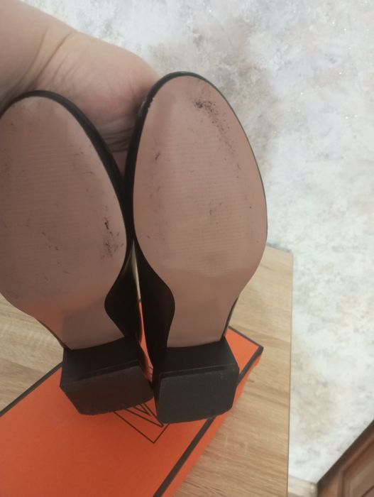 Продаются туфли.