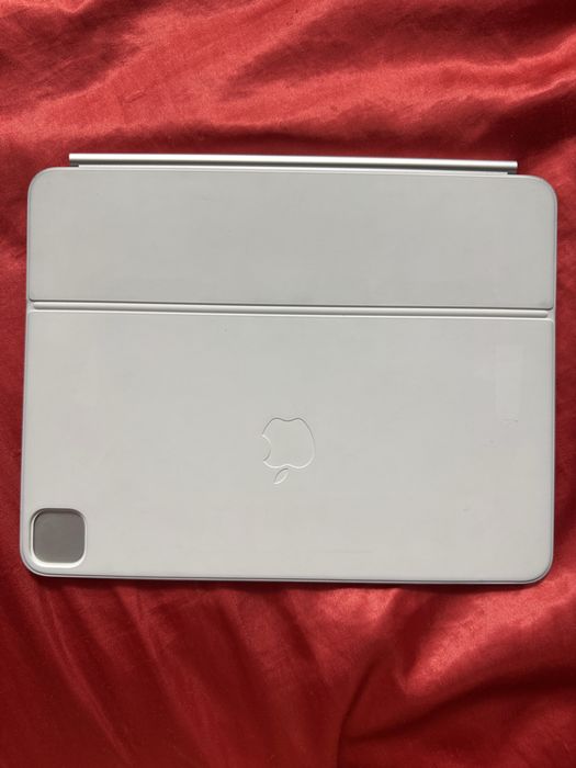 Magic Keyboard Ipad pro 13