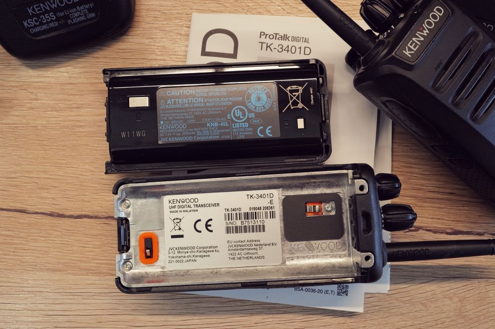 Statii Kenwood TK 3401D ProTalk digital profesionale 5 bucati NOI