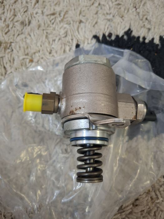 Бензинова помпа високо налягане vw1.4tsi 160коня