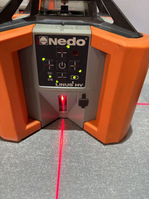 Nivela laser cu linii Nedo primus hilti bosch
