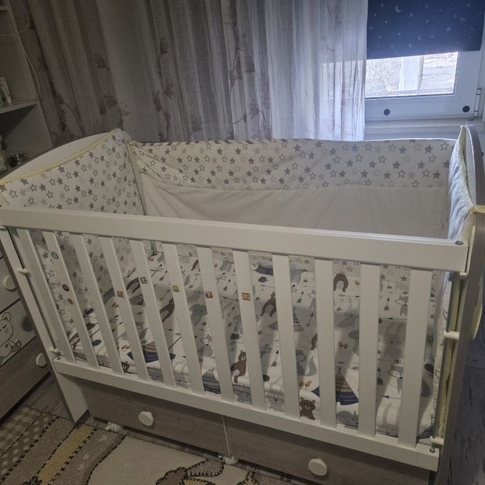 Дървена кошара 60/120 с матрак и обиколници