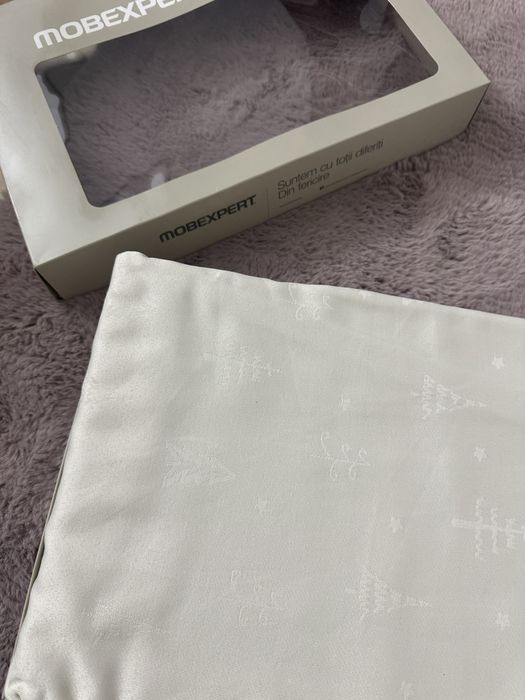 Fata de masa Mobexpert noua