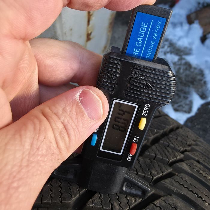 Bridgestone Зимни гуми 205 65 16