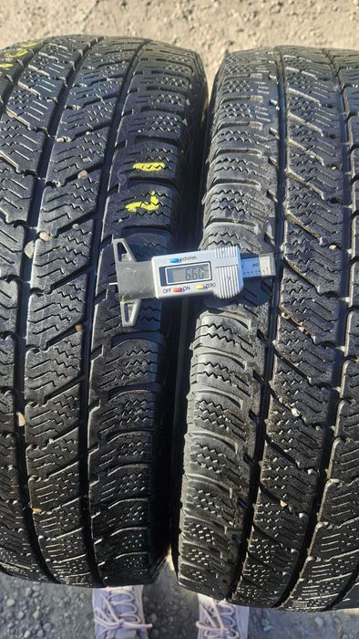 215/65 R16C • Iarna • Semperit Van Grip 3 109/107R | 2 buc | Pret/buc