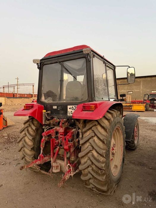 Traktor "Belarus-1025.2" konditsionerli