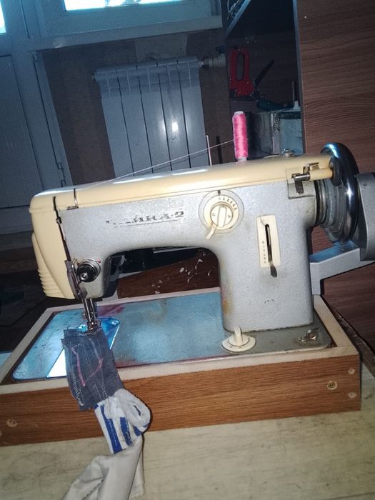 Продам ручные швейные машинки