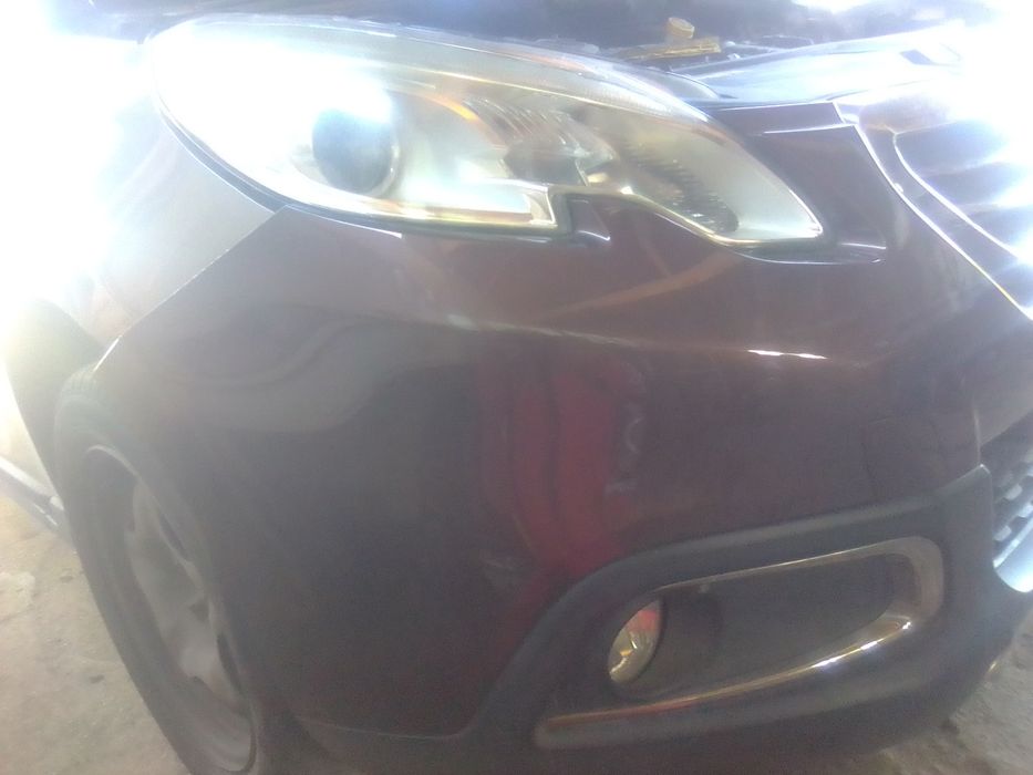 Предна броня Пежо 2008 Перфектна