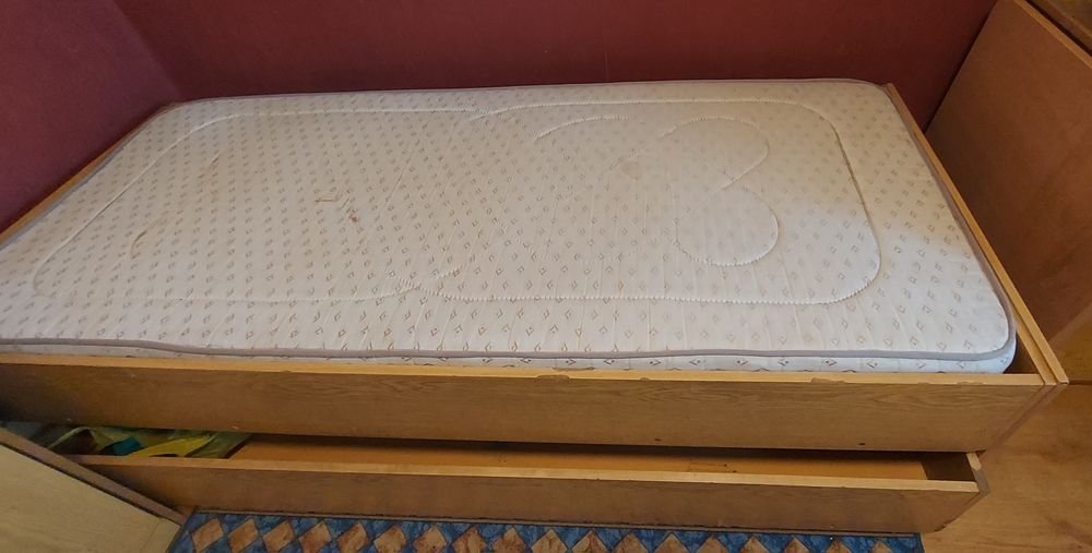 Мебелно обзавеждане