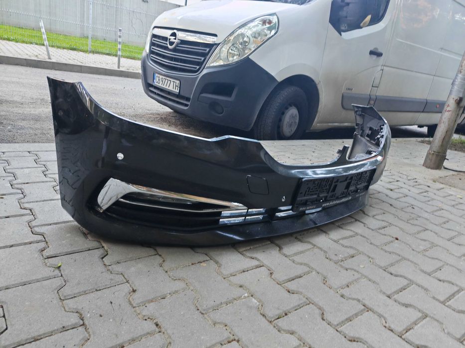 Bmw G30 части - Предна броня, задна броня, прагове