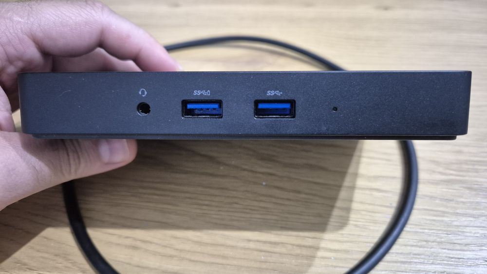 Docking station Dell WD15 Usb-C + incarcator original Dell 130W