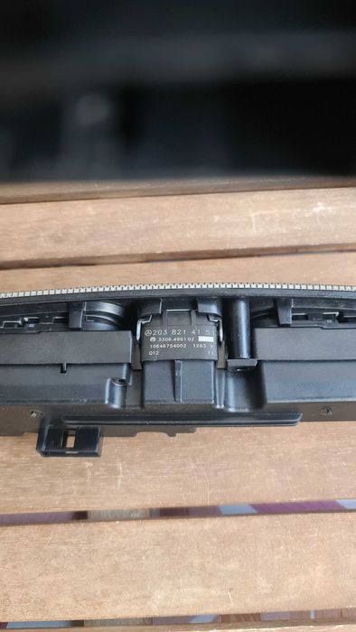 Панели, лайсни табло и модули за Mercedes w203