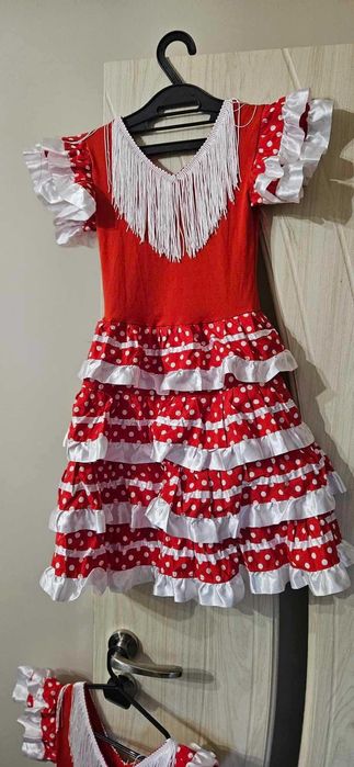 две детски испански рокли