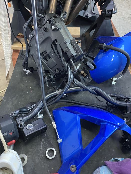 Suzuki gsx-s 950 avariat