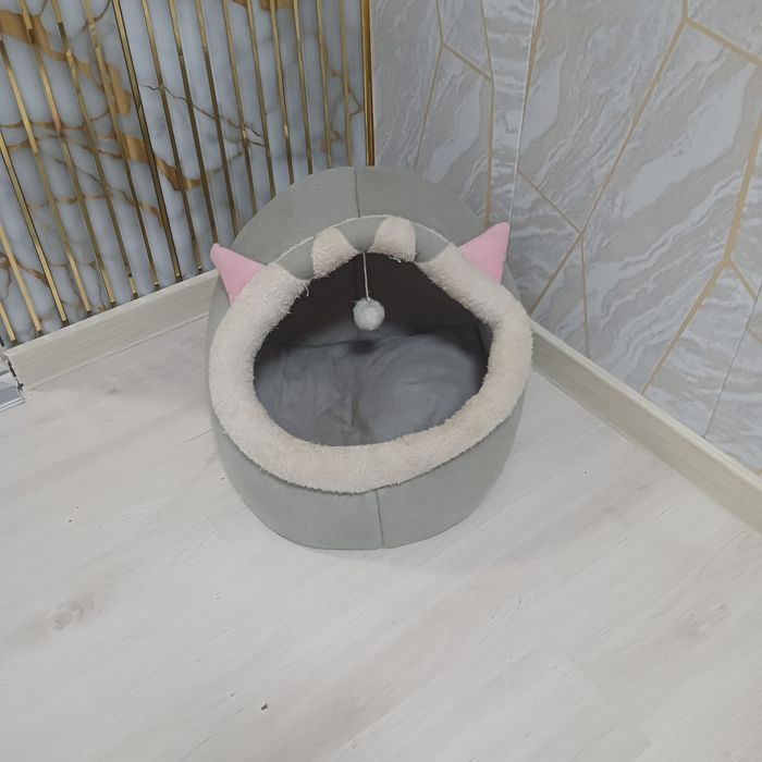 Лежанка для кошек