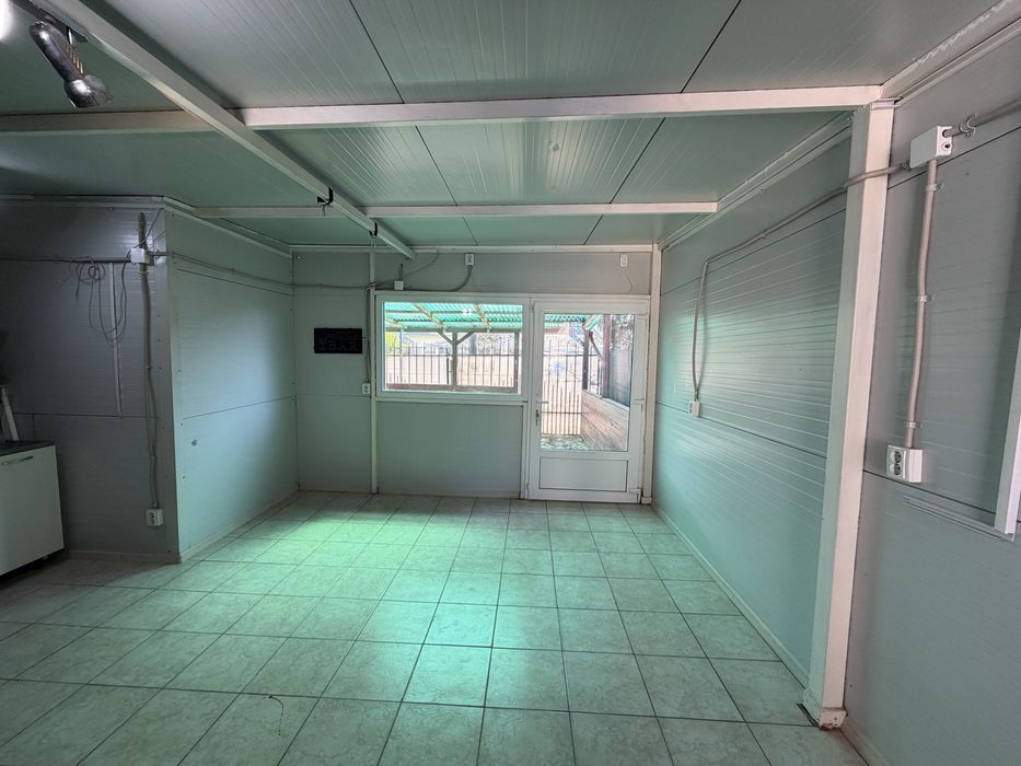 Spatiu comercial de inchiriat, pozitie excelenta, trafic auto si pietonal intens