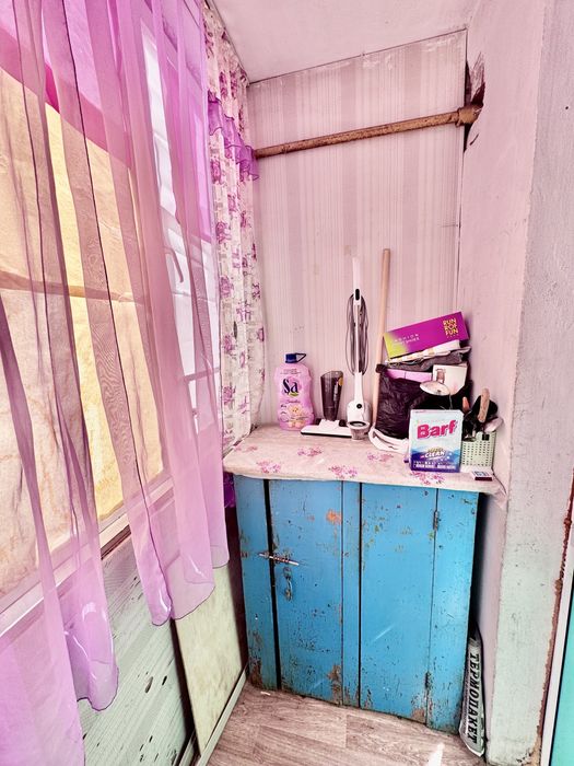 Продам 1 комн ОКТ с балконом