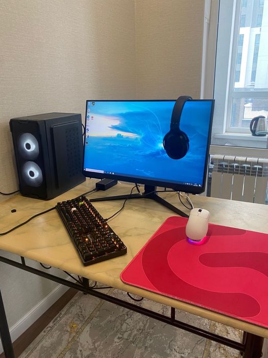 Игровой компьютер в комплекте монитор