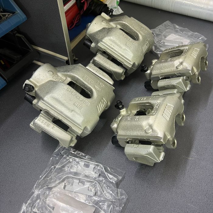 Тормоза bmw M5 e39 бмв М5 е39