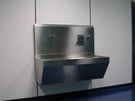 Мойка хирургическая из нержавейки