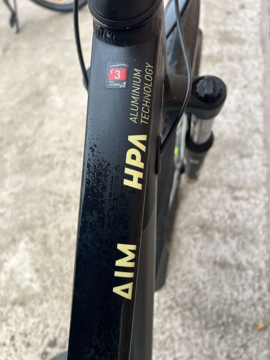Bicicleta Cube AiM