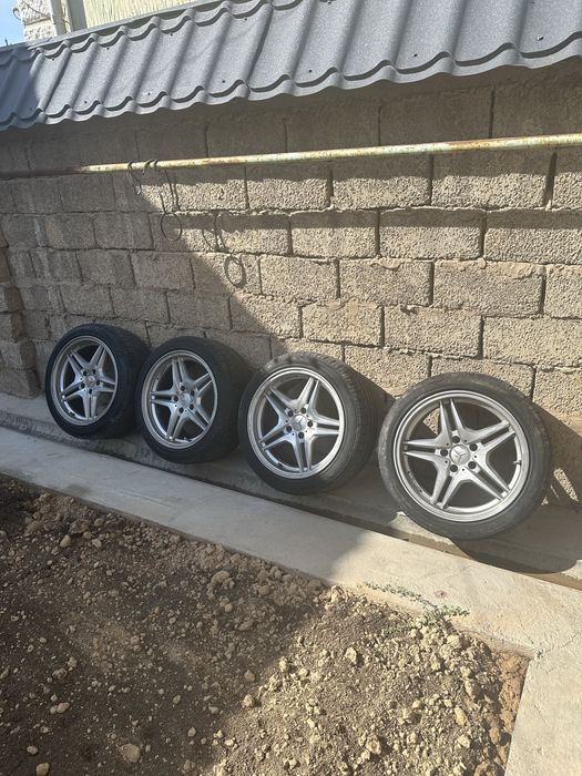 Продам диски с шинами.  , диски с полкой