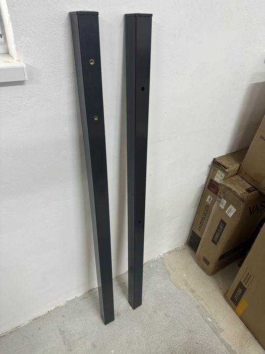 Колове, стълбове за оградно пано, врата 2бр, нови, стоманени