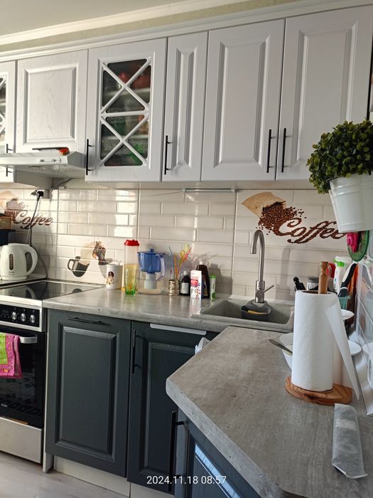 Продам 3- ëх комнатную квартиру