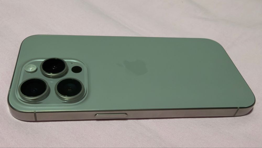 iPhone 15 Pro 256gb Natural Titanium  Гаранция!