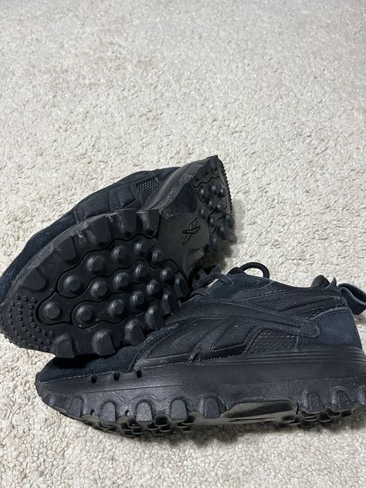 Reebok X CARDI B Classic 38