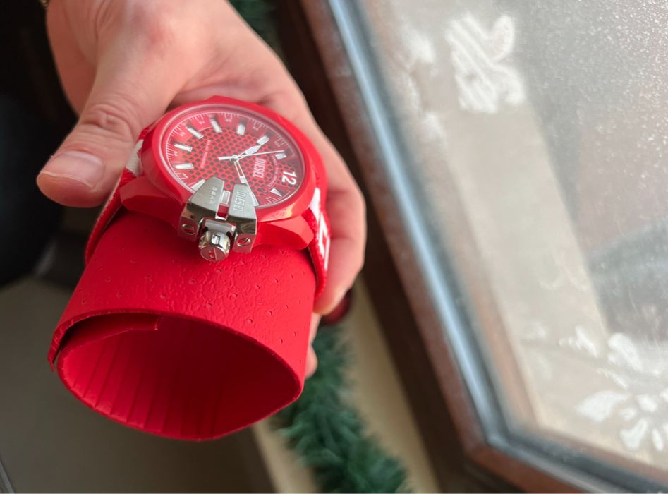 DIESEL оригинален часовник нов