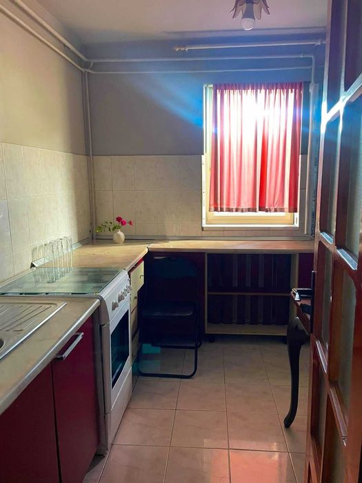 Închiriez apartament 3 camere decomandat Păcurari Iași central centrală proprie. Proaspăt renovat